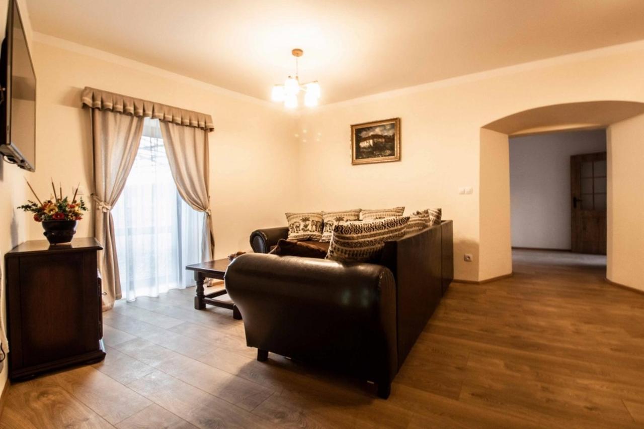 Residence Tvrz Skocice Bagian luar foto