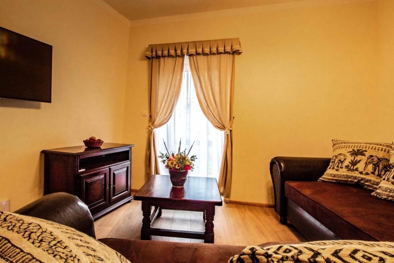Residence Tvrz Skocice Bagian luar foto