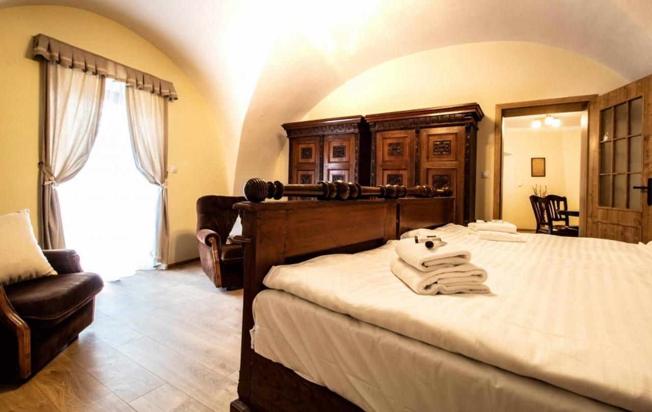 Residence Tvrz Skocice Bagian luar foto
