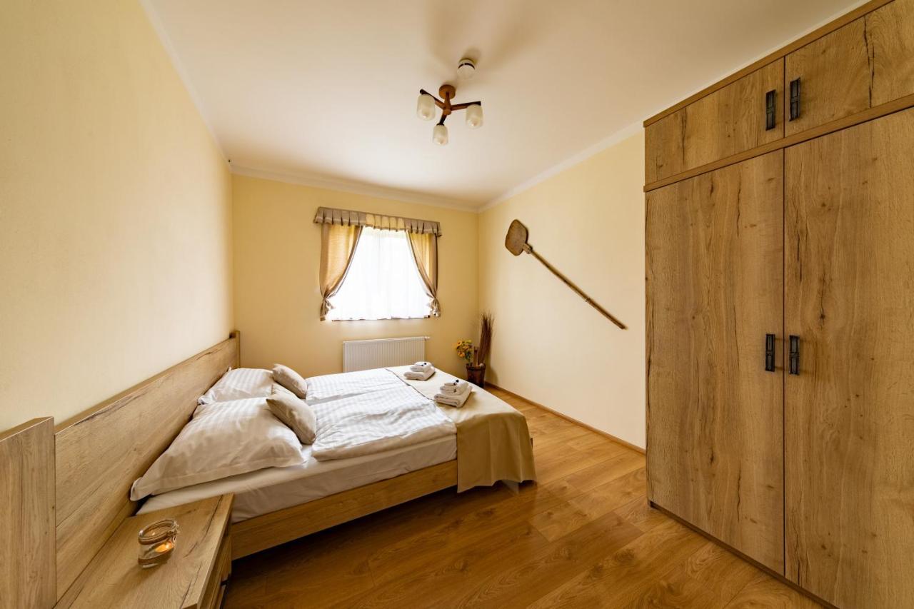 Residence Tvrz Skocice Bagian luar foto